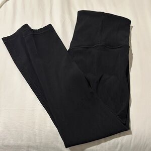 Athleta Elation Rib Tight Legging